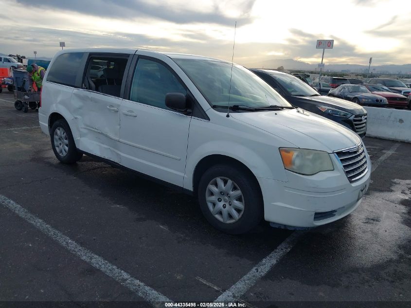 2009 Chrysler Town & Country Lx