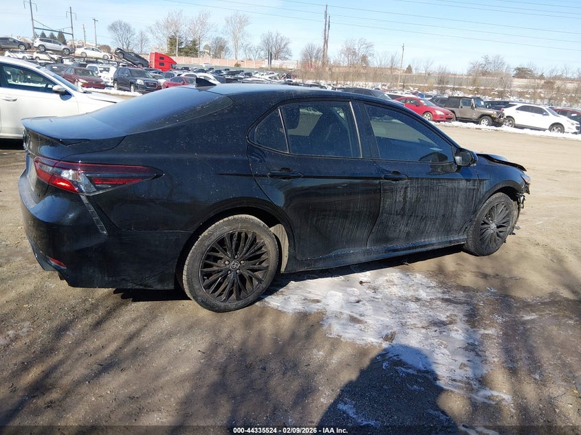2021 Toyota Camry Se Nightshade Edition