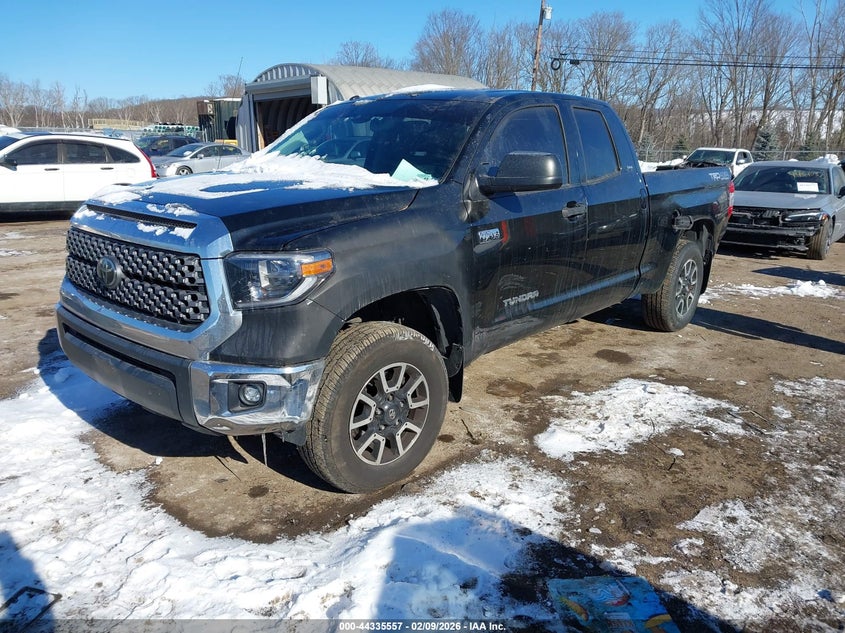 2018 Toyota Tundra Sr5 5.7L V8