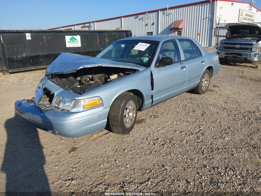 2004 Ford Crown Victoria Lx