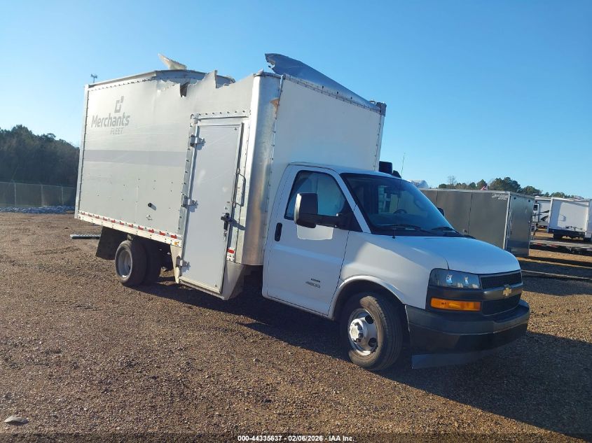 2021 Chevrolet Express Cutaway 4500 Van