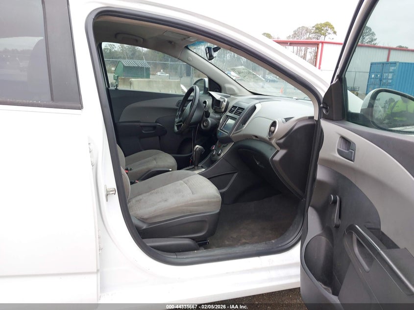 2016 Chevrolet Sonic Ls Auto