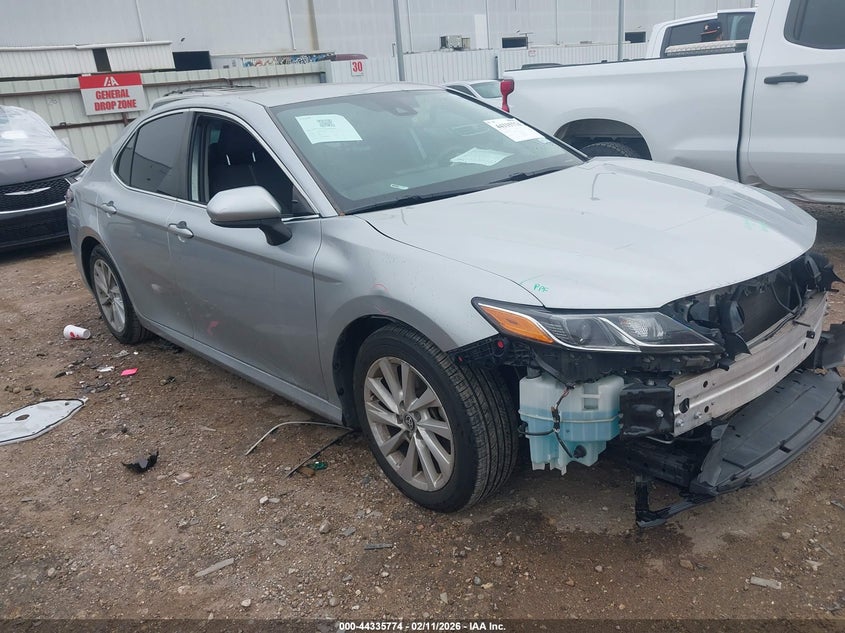 2021 Toyota Camry Le