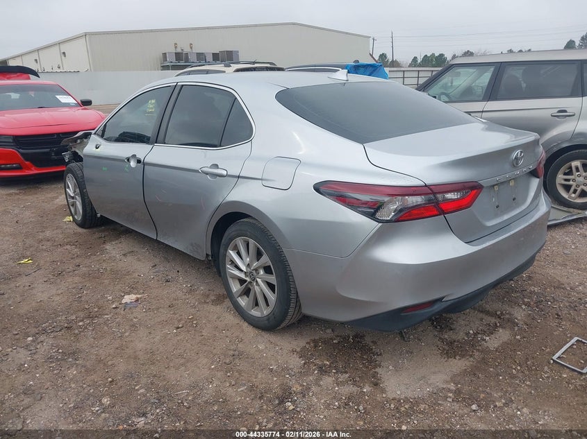 2021 Toyota Camry Le