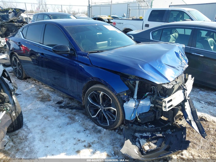 2023 Nissan Altima Sr Fwd