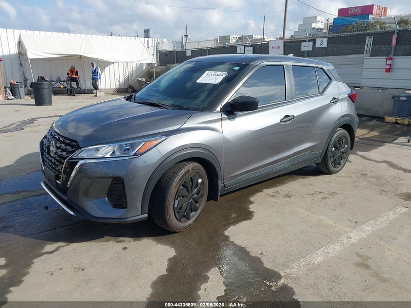 2023 Nissan Kicks S Xtronic Cvt