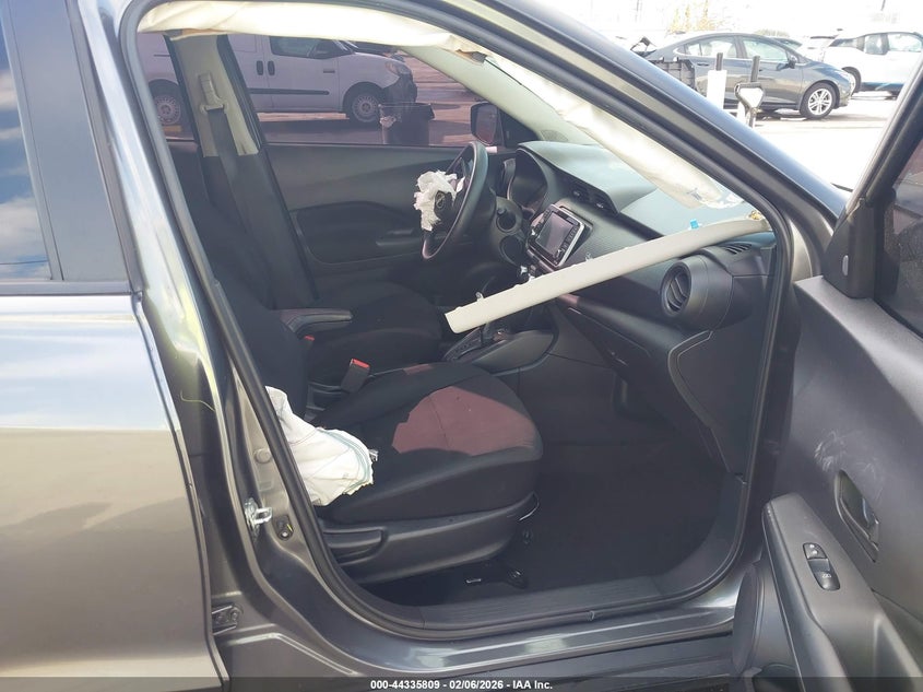 2023 Nissan Kicks S Xtronic Cvt