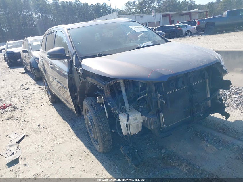 2019 Toyota Highlander Hybrid Limited Platinum