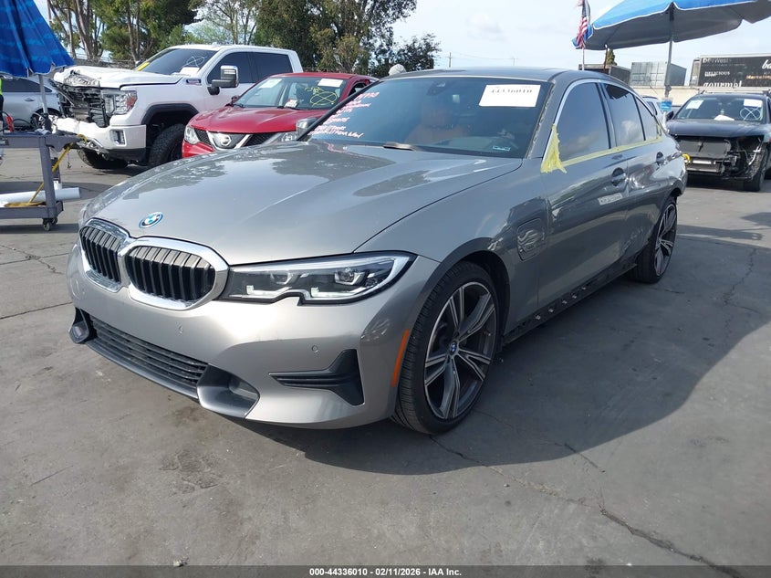 2022 BMW 3 Series 330E