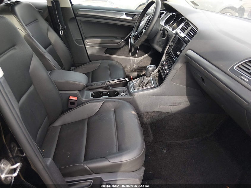 2021 Volkswagen Golf 1.4T Tsi