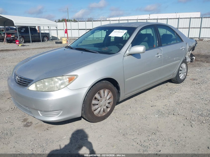 2005 Toyota Camry Le
