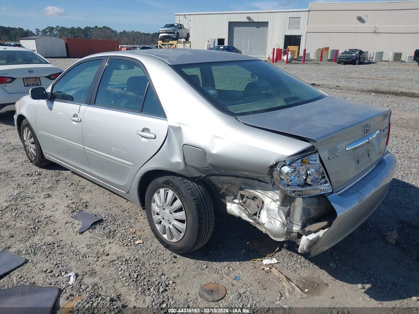 2005 Toyota Camry Le