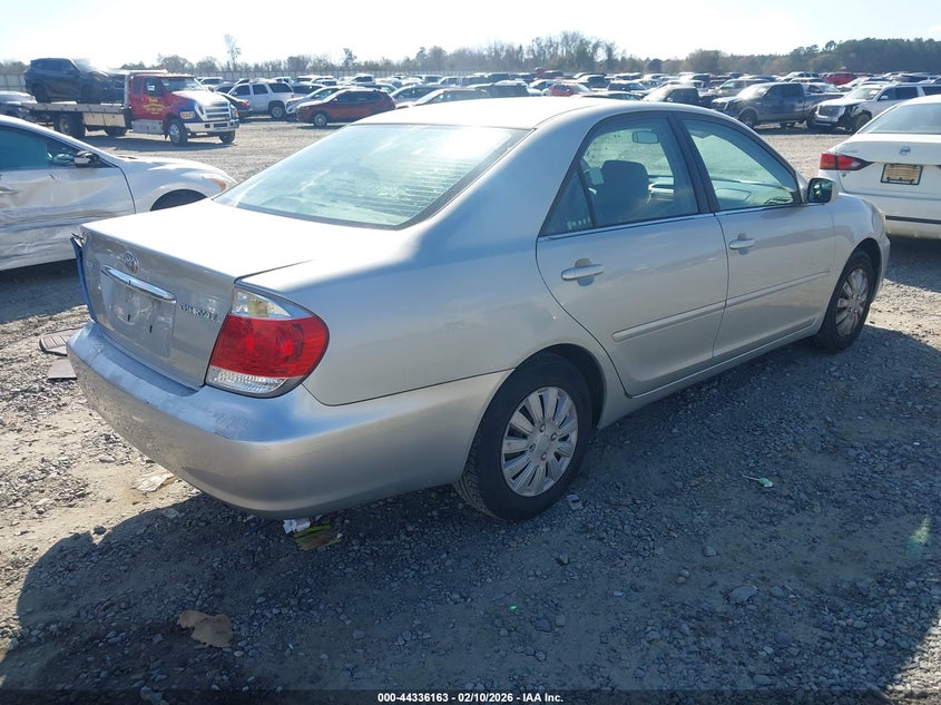 2005 Toyota Camry Le