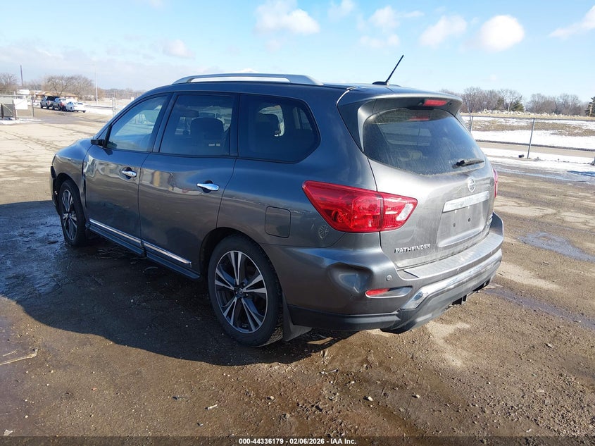 2017 Nissan Pathfinder Platinum