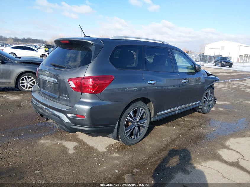2017 Nissan Pathfinder Platinum