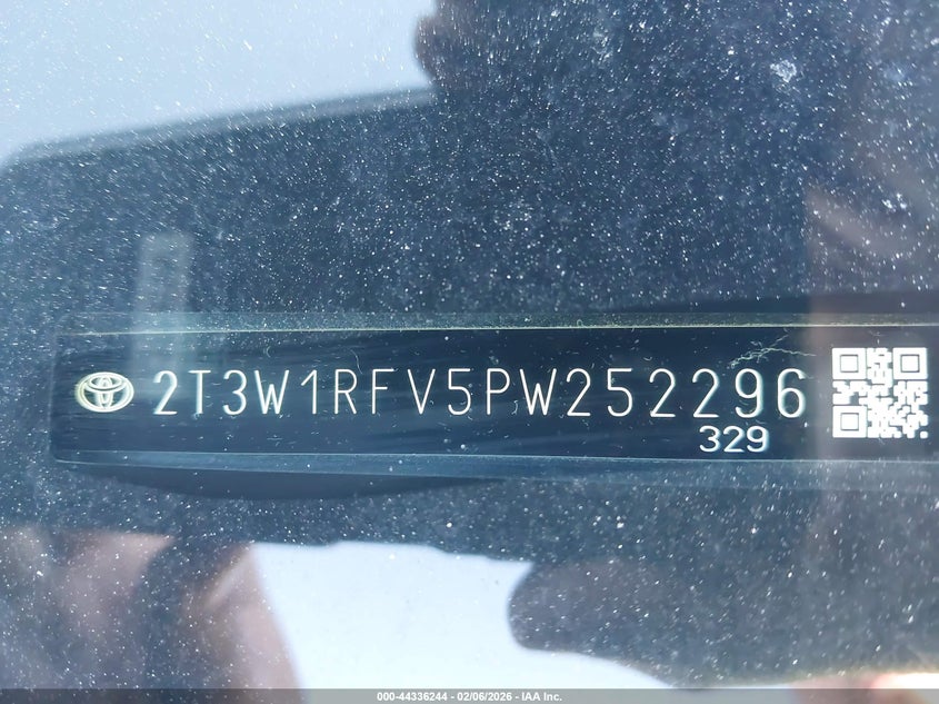 VIN 2T3W1RFV5PW252296 2023 TOYOTA RAV4 XLE