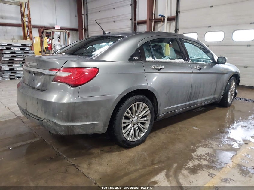 2012 Chrysler 200 Limited