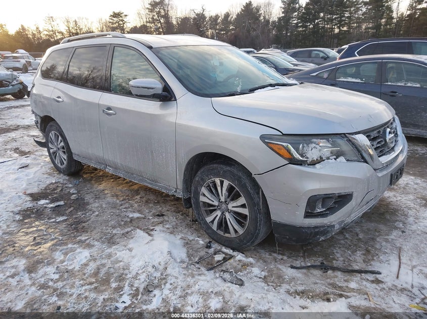 2017 Nissan Pathfinder S