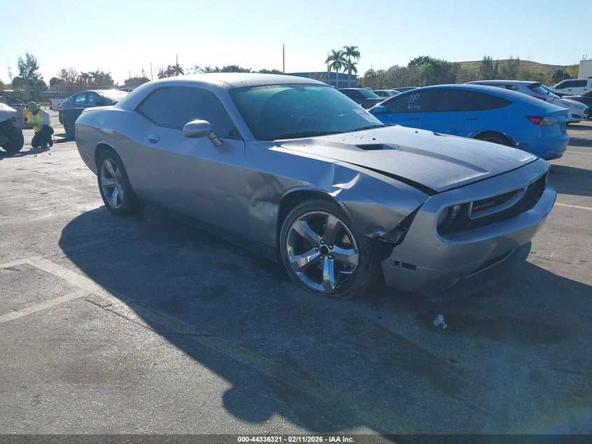 2C3CDYAG9DH613378 DODGE CHALLENGER Photo 1