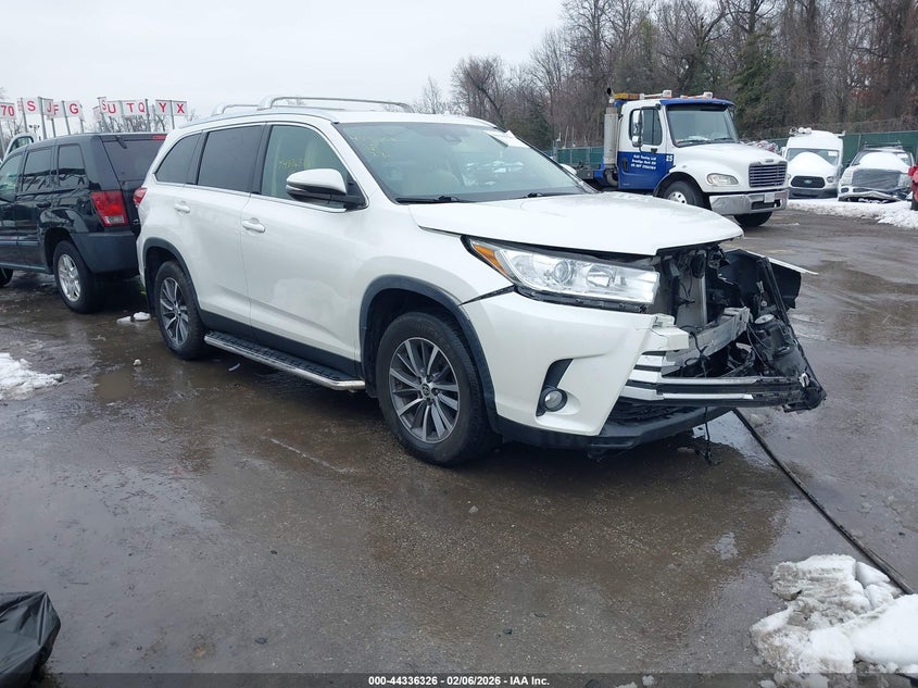 2019 Toyota Highlander Xle