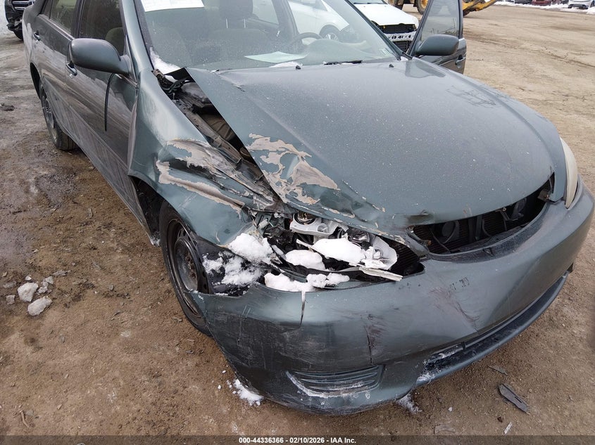 2005 Toyota Camry Le VIN: 4T1BE30KX5U045701 Lot: 44336366