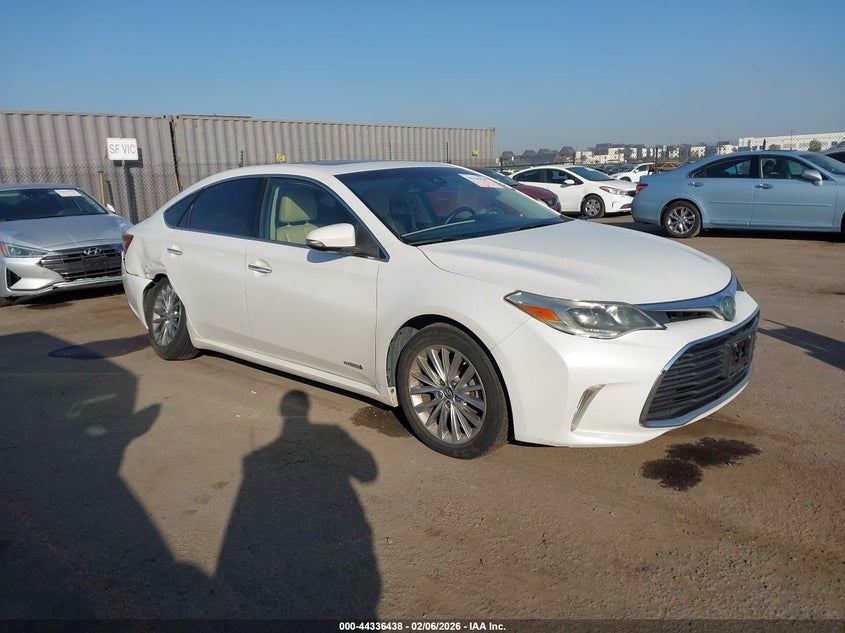 2016 Toyota Avalon Hybrid Limited