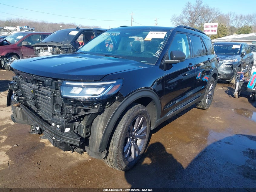 2025 Ford Explorer Active
