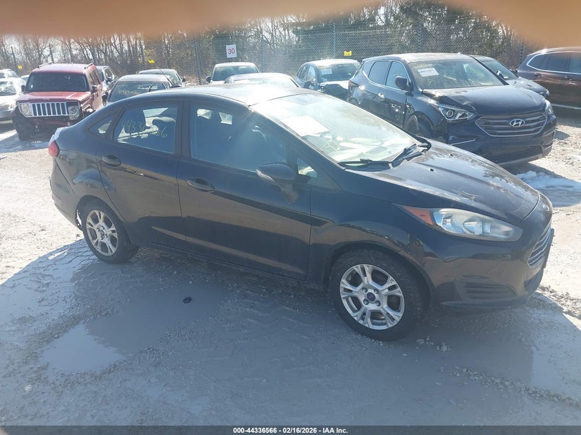 Vin: 3fadp4bj6fm175519, lot: 44833008, ford fiesta se 2015 img_1