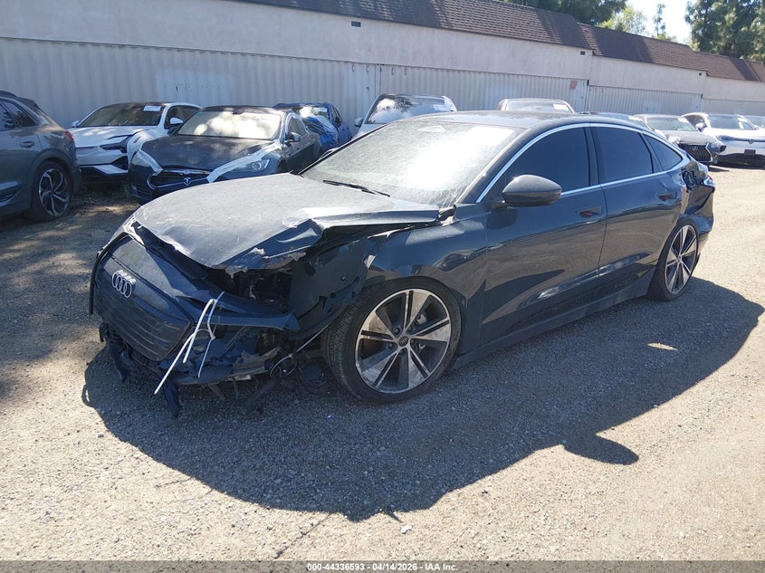 Vin: wau3cagh4sa026312, lot: 44833034, audi a6 e-tron prestige 20252