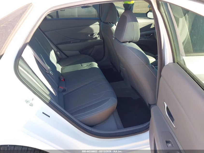 2022 Hyundai Elantra Sel VIN: 5NPLM4AGXNH060155 Lot: 44336602