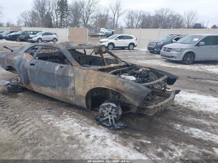 2C3CDZBT6FH715029 DODGE CHALLENGER Photo 1