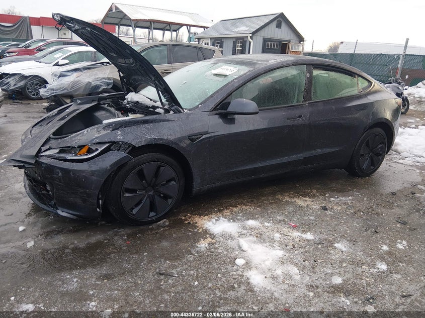 2025 Tesla Model 3 Long Range Rear-Wheel Drive/Standard Rear-Wheel Drive