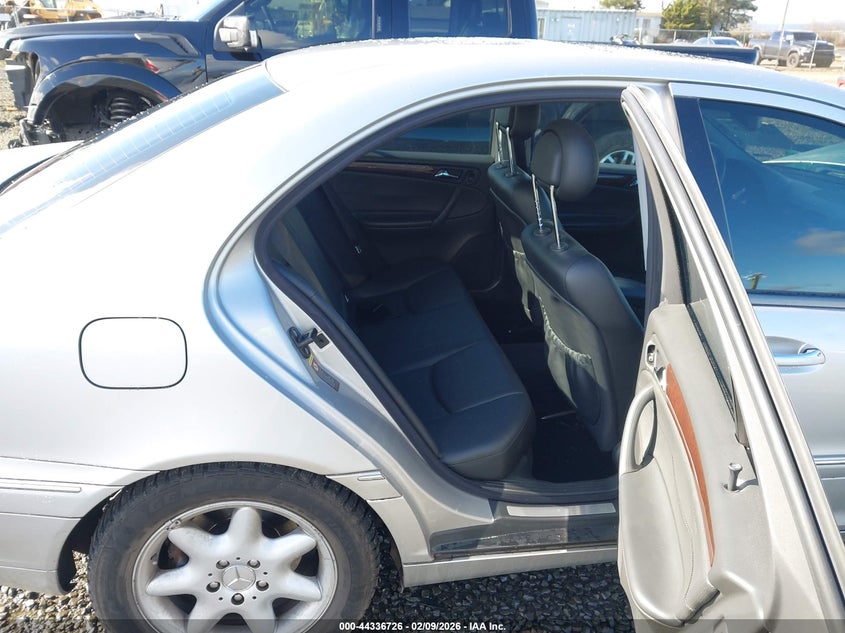 2004 MERCEDES-BENZ C 240 auction photo 8
