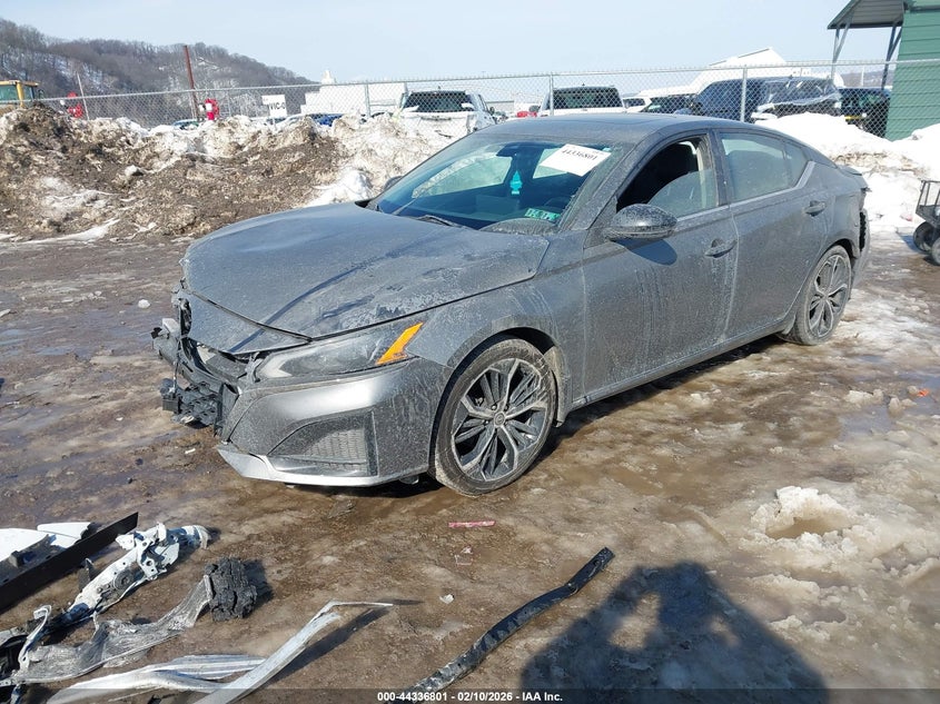 2023 Nissan Altima Sr Fwd