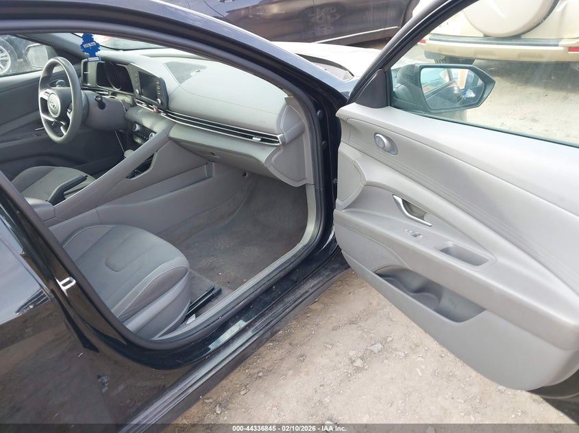 2021 Hyundai Elantra Sel