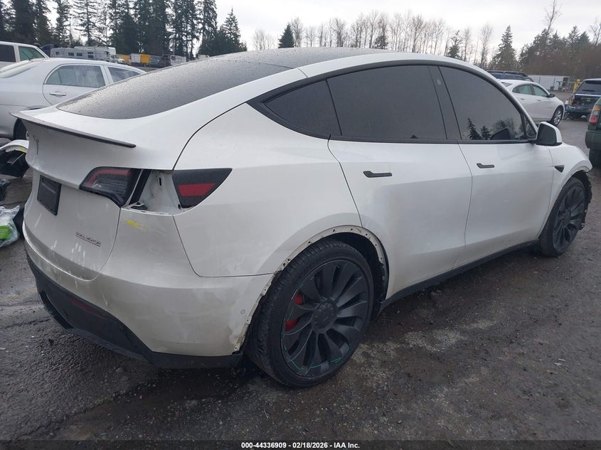 2022 Tesla Model Y Performance Dual Motor All-Wheel Drive