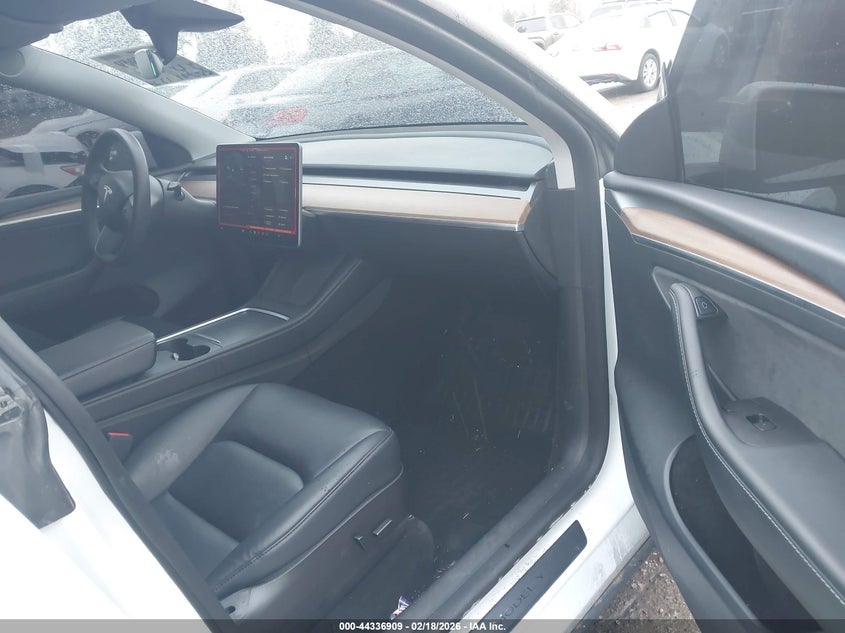 2022 Tesla Model Y Performance Dual Motor All-Wheel Drive