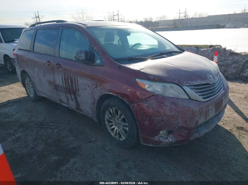 2013 Toyota Sienna Xle V6 8 Passenger