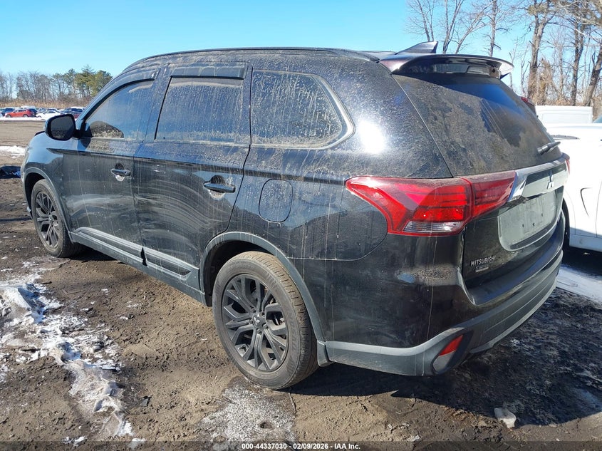 2018 Mitsubishi Outlander Le