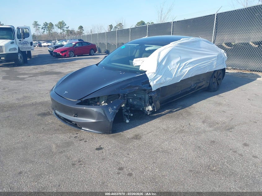 Vin: 5yj3e1eb4sf923892, lot: 44833519, tesla model 3 long range all-wheel drive 20252