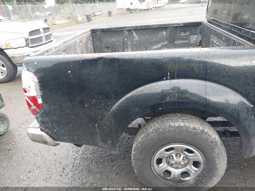 2012 NISSAN FRONTIER auction photo 6