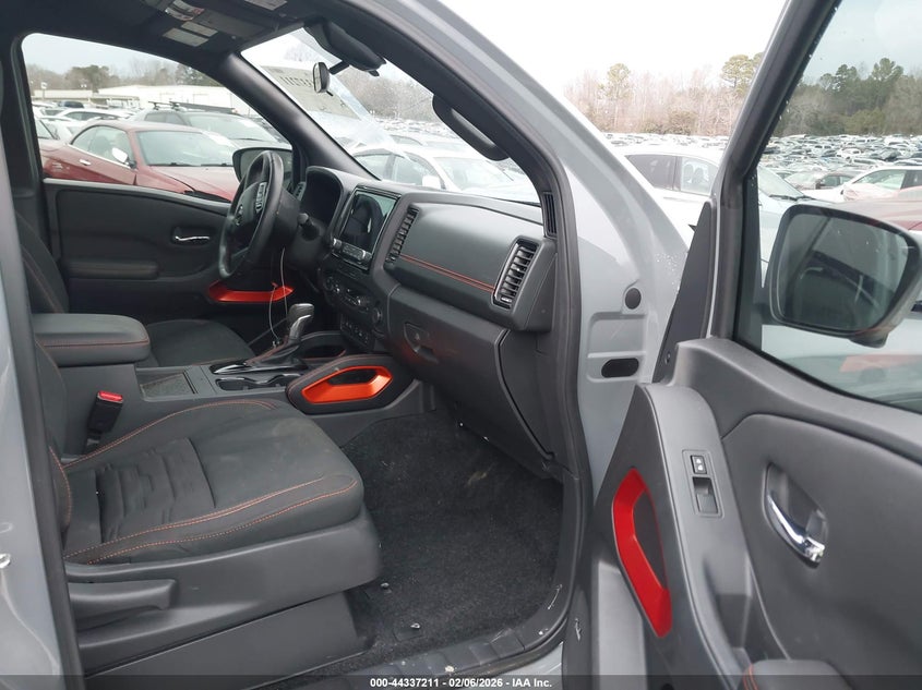 2023 Nissan Frontier Pro-4X 4X4