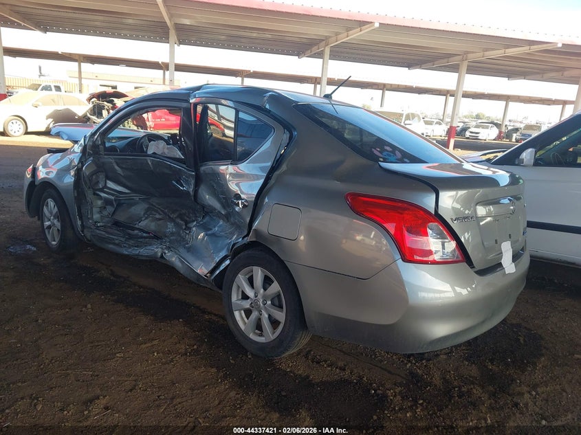 2012 Nissan Versa 1.6 Sl