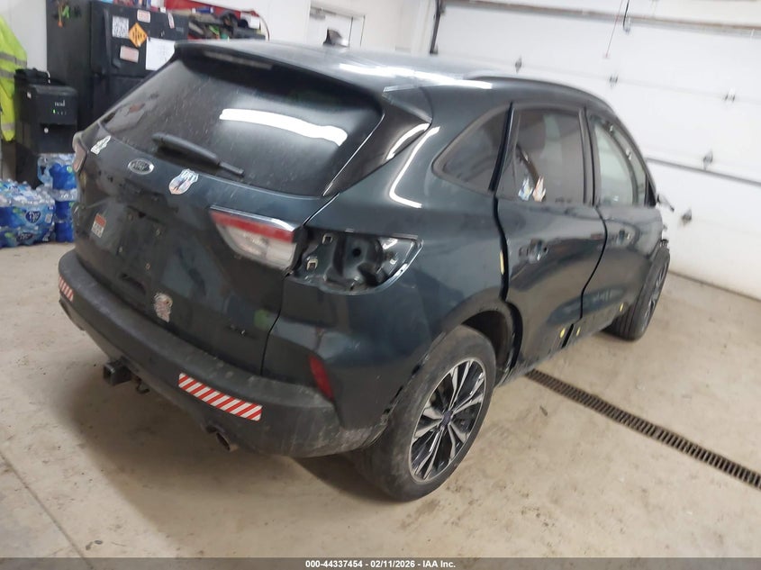 2022 Ford Escape Sel