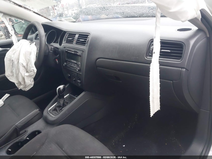 2015 Volkswagen Jetta 2.0L S