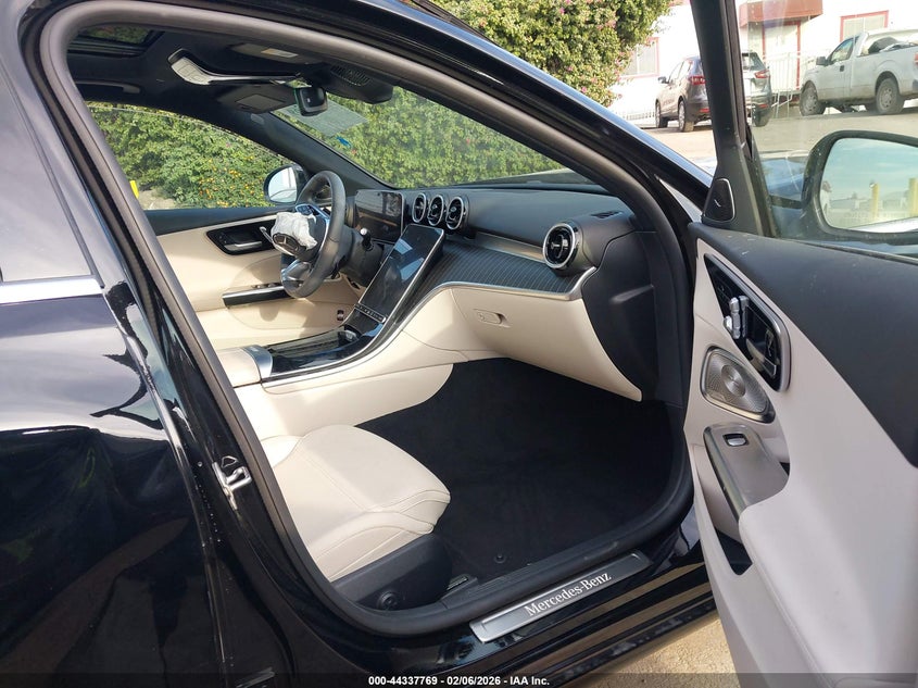 2024 Mercedes-Benz C 300