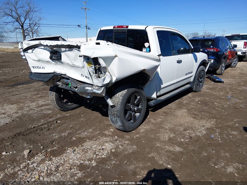 2015 Nissan Titan Sv