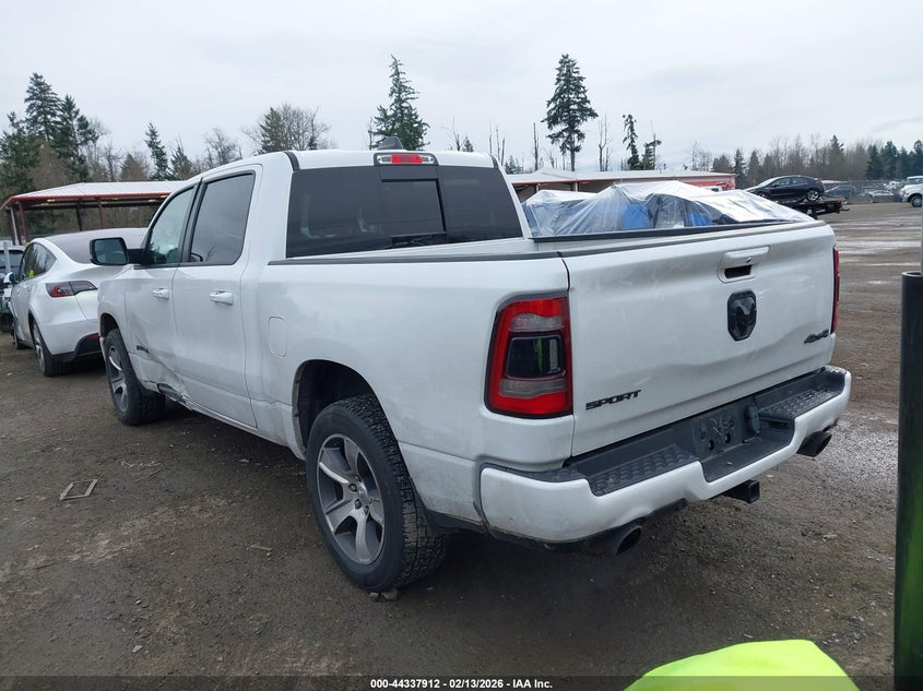 2020 RAM 1500 - view 3