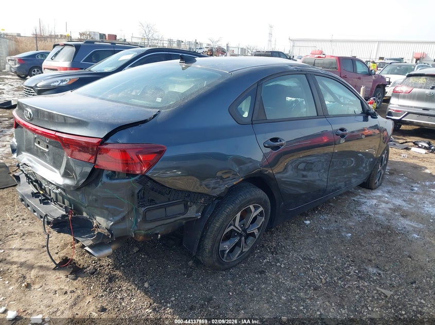 VIN: 3KPF24AD5LE173179 2020 KIA FORTE LXS