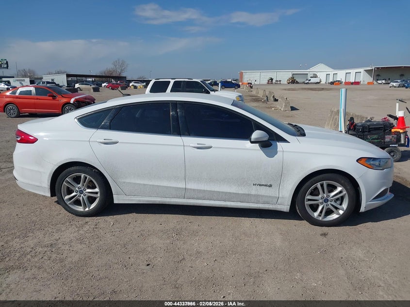 VIN 3FA6P0LU3JR188167 2018 FORD FUSION HYBRID SE